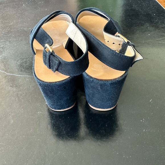 J. Crew Suede Wedge Sandals Size 9 Like New - Picture 4 of 12